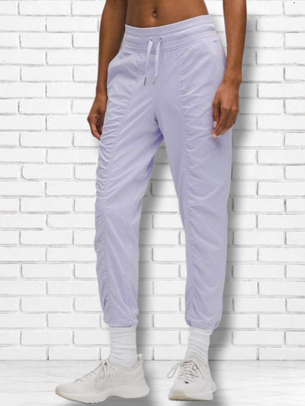 Lululemon Size 8 Dance Studio Lined Mid-Rise Faint Lavender Jogger Pants